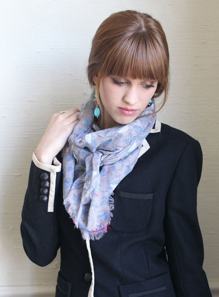 Anika Dali Women's Gabby Blue Birds Square Scarf