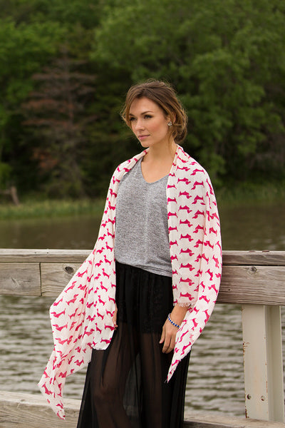 Red Dog / Off-White Base